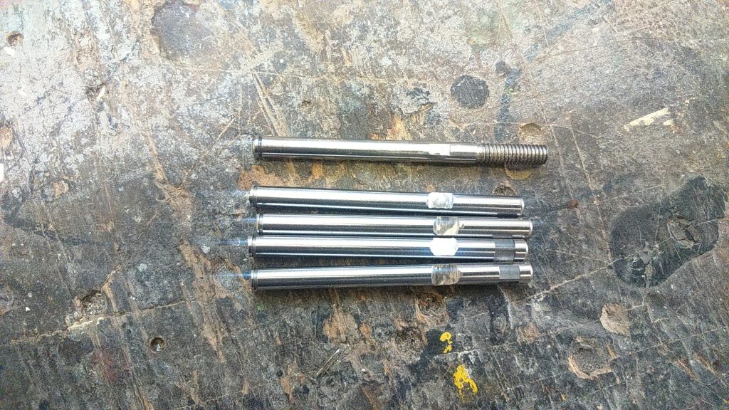 Bigger groove for the screw